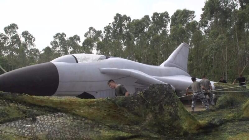 麦盖提军事大型飞机